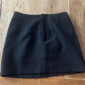 PULL & BEAR MINI SKIRT SIZE MEDIUM